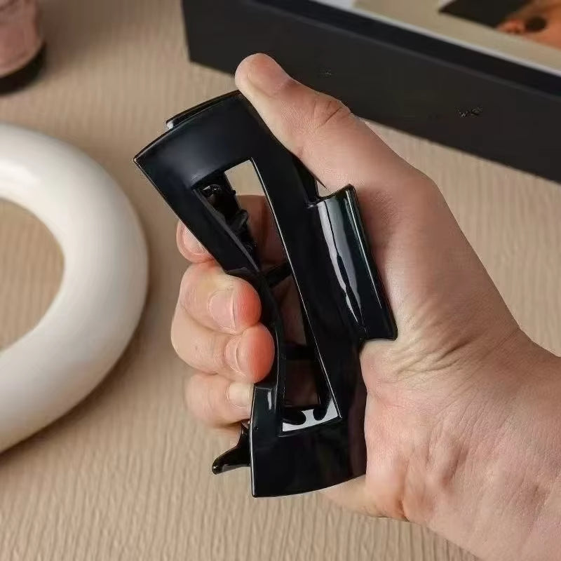 YHJ 10.5CM Hollow Square Soft Silicone Hair Claw Durable Anti-Collision Claw Clips Hair Clips Hair Accessories for Women Girls